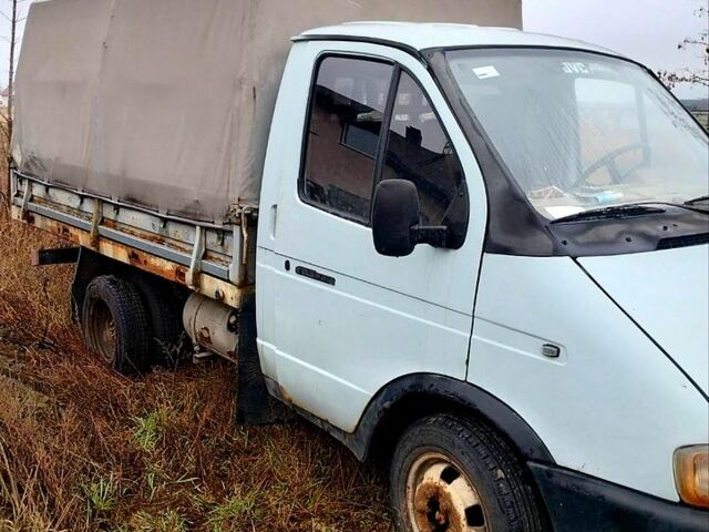 Серый ГАЗ Газель, объемом двигателя 2.4 л и пробегом 303 тыс. км за 1800 $, фото 1 на Automoto.ua