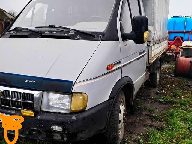 Серый ГАЗ Газель, объемом двигателя 2.4 л и пробегом 200 тыс. км за 4000 $, фото 1 на Automoto.ua