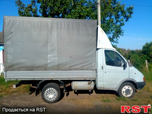 Серый ГАЗ Газель, объемом двигателя 2.4 л и пробегом 322 тыс. км за 2000 $, фото 1 на Automoto.ua