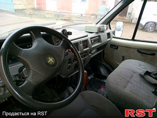 Сірий ГАЗ Газель, об'ємом двигуна 2.4 л та пробігом 0 тис. км за 2000 $, фото 4 на Automoto.ua