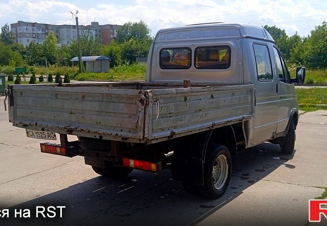 Серый ГАЗ Газель, объемом двигателя 2.9 л и пробегом 129 тыс. км за 4800 $, фото 2 на Automoto.ua