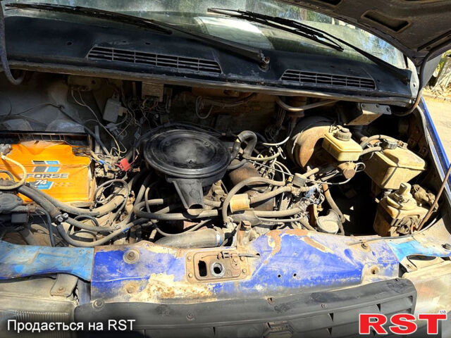 Синий ГАЗ Газель, объемом двигателя 2.4 л и пробегом 320 тыс. км за 950 $, фото 4 на Automoto.ua