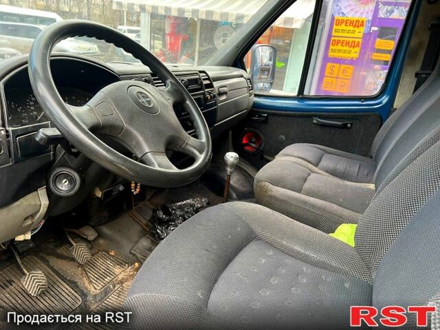 Синій ГАЗ Газель, об'ємом двигуна 2.5 л та пробігом 200 тис. км за 2200 $, фото 1 на Automoto.ua