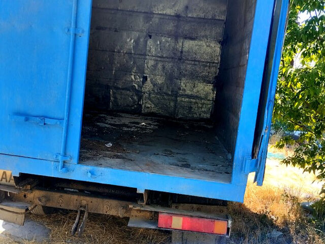 Синий ГАЗ Газель, объемом двигателя 2.4 л и пробегом 222 тыс. км за 1200 $, фото 4 на Automoto.ua