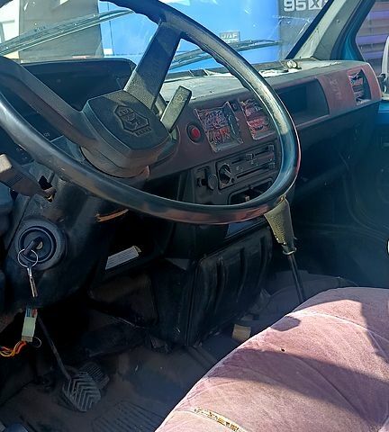 Синий ГАЗ Газель, объемом двигателя 2.5 л и пробегом 300 тыс. км за 1500 $, фото 3 на Automoto.ua