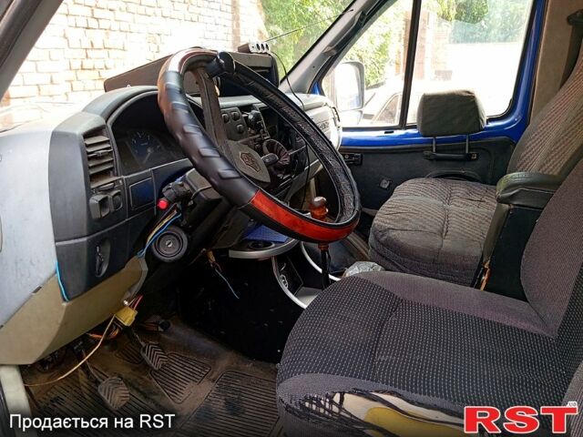 Синій ГАЗ Газель, об'ємом двигуна 2.3 л та пробігом 250 тис. км за 1750 $, фото 5 на Automoto.ua