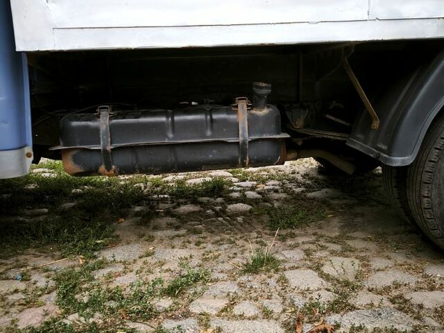 Синій ГАЗ Газель, об'ємом двигуна 2.4 л та пробігом 170 тис. км за 4300 $, фото 3 на Automoto.ua