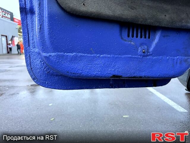 Синий ГАЗ Газель, объемом двигателя 2.4 л и пробегом 405 тыс. км за 2800 $, фото 8 на Automoto.ua