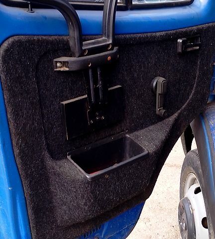 Синий ГАЗ Газель, объемом двигателя 2.5 л и пробегом 300 тыс. км за 2300 $, фото 2 на Automoto.ua