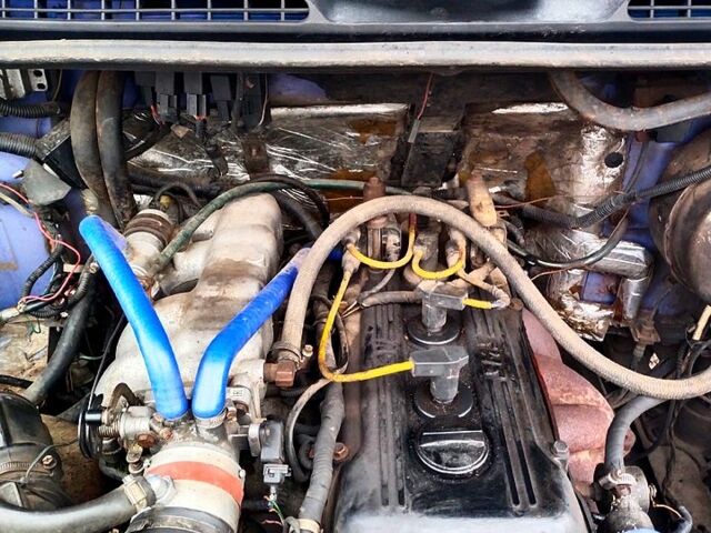 Синий ГАЗ Газель, объемом двигателя 2.4 л и пробегом 400 тыс. км за 2000 $, фото 2 на Automoto.ua