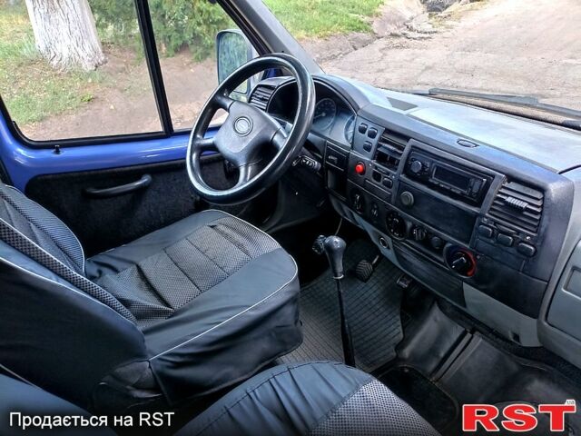 Синий ГАЗ Газель, объемом двигателя 2.5 л и пробегом 308 тыс. км за 5000 $, фото 3 на Automoto.ua