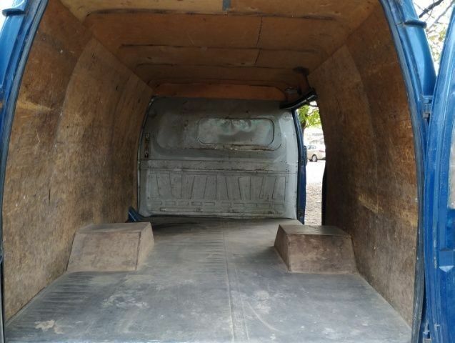 Синий ГАЗ Газель, объемом двигателя 2.5 л и пробегом 80 тыс. км за 3300 $, фото 2 на Automoto.ua