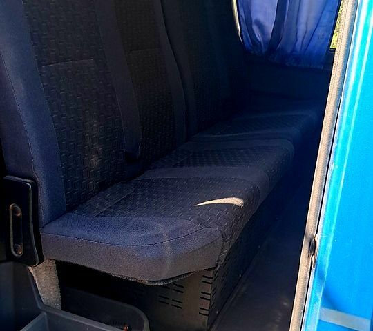 Синий ГАЗ Газель, объемом двигателя 2.7 л и пробегом 140 тыс. км за 8000 $, фото 4 на Automoto.ua
