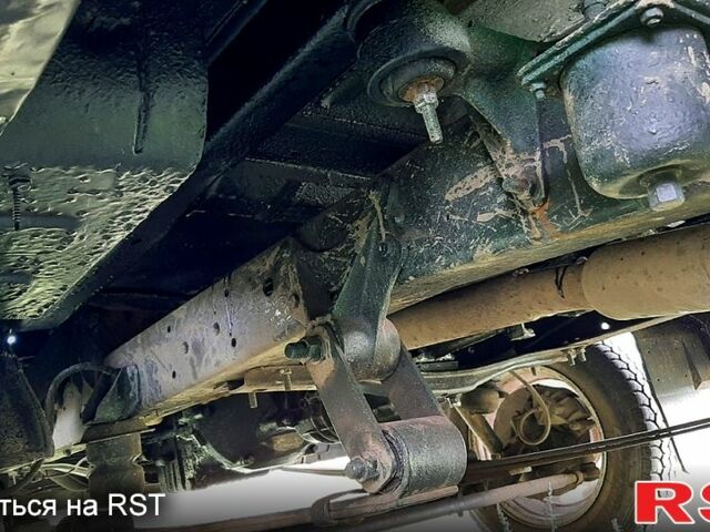 Зеленый ГАЗ Газель, объемом двигателя 2.4 л и пробегом 333 тыс. км за 2000 $, фото 7 на Automoto.ua