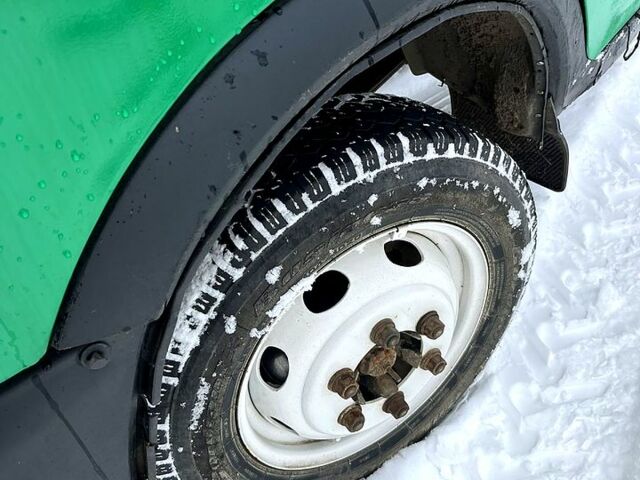 Зеленый ГАЗ Газель, объемом двигателя 2.3 л и пробегом 250 тыс. км за 1500 $, фото 4 на Automoto.ua