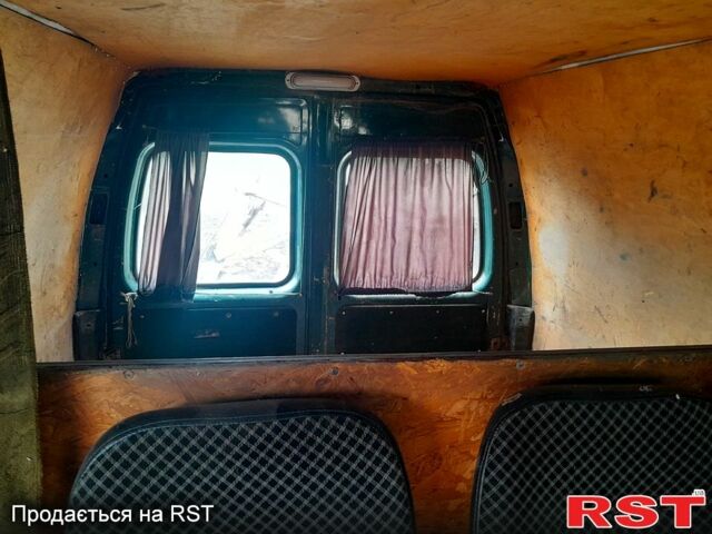 Зеленый ГАЗ Газель, объемом двигателя 2.4 л и пробегом 211 тыс. км за 1550 $, фото 4 на Automoto.ua