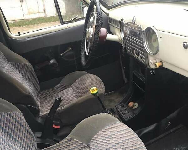 Красный ГАЗ М20 «Победа», объемом двигателя 1.8 л и пробегом 170 тыс. км за 5500 $, фото 6 на Automoto.ua