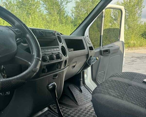 Белый ГАЗ Next, объемом двигателя 2.69 л и пробегом 130 тыс. км за 5500 $, фото 2 на Automoto.ua