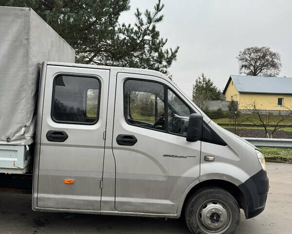 Сірий ГАЗ Next, об'ємом двигуна 2.78 л та пробігом 240 тис. км за 8500 $, фото 3 на Automoto.ua
