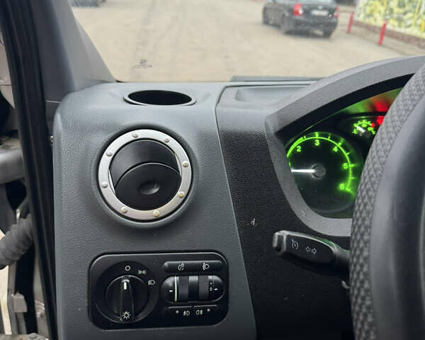 Сірий ГАЗ Next, об'ємом двигуна 2.78 л та пробігом 240 тис. км за 8500 $, фото 13 на Automoto.ua