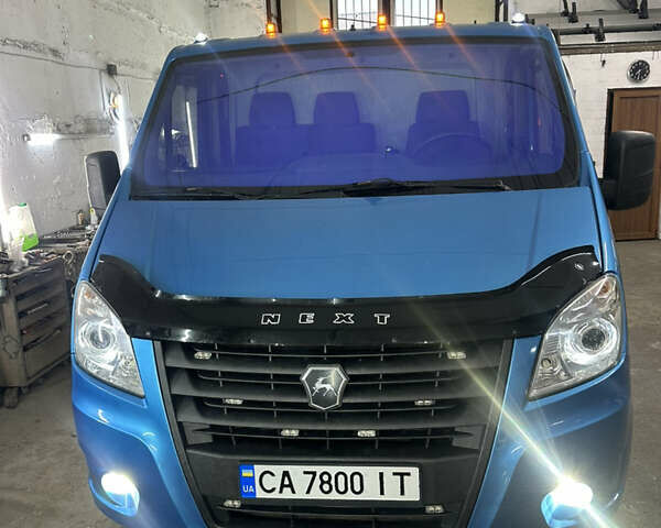 Синий ГАЗ Next, объемом двигателя 2.78 л и пробегом 182 тыс. км за 12400 $, фото 4 на Automoto.ua