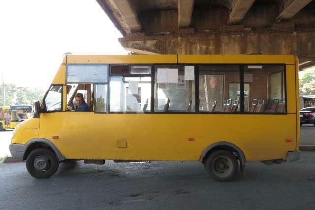 Желтый ГАЗ РУТА, объемом двигателя 3 л и пробегом 400 тыс. км за 11000 $, фото 1 на Automoto.ua