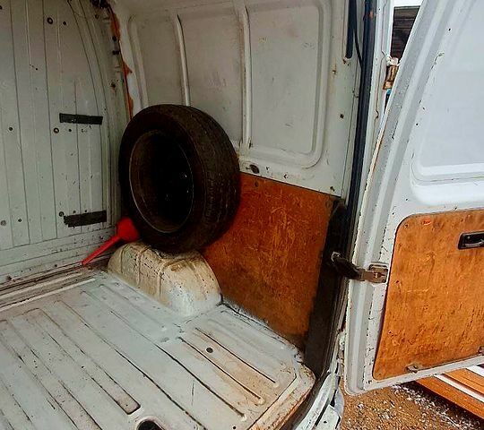 Білий ГАЗ Соболь, об'ємом двигуна 2.3 л та пробігом 292 тис. км за 2650 $, фото 1 на Automoto.ua