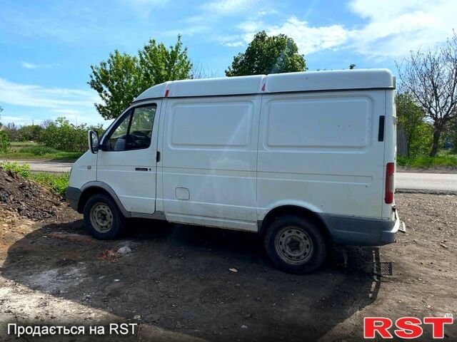 Белый ГАЗ Соболь, объемом двигателя 2.3 л и пробегом 280 тыс. км за 2200 $, фото 6 на Automoto.ua