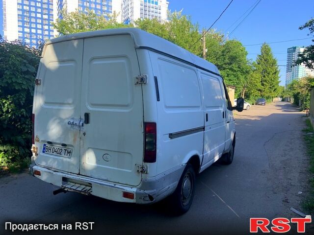 Белый ГАЗ Соболь, объемом двигателя 2.3 л и пробегом 210 тыс. км за 1250 $, фото 5 на Automoto.ua