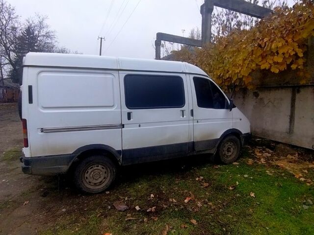 Белый ГАЗ Соболь, объемом двигателя 2.3 л и пробегом 250 тыс. км за 1700 $, фото 2 на Automoto.ua