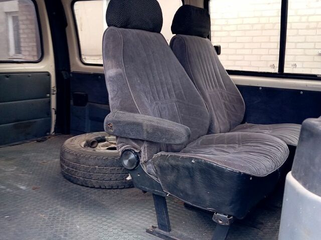 Білий ГАЗ Соболь, об'ємом двигуна 2.3 л та пробігом 188 тис. км за 1770 $, фото 6 на Automoto.ua