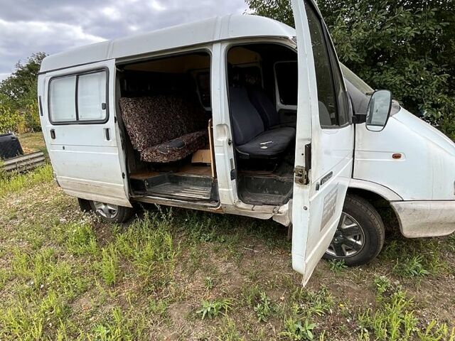 Белый ГАЗ Соболь, объемом двигателя 2.3 л и пробегом 82 тыс. км за 1400 $, фото 4 на Automoto.ua