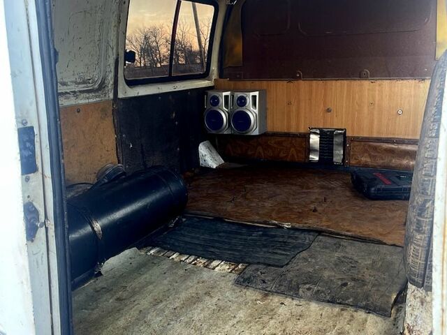 Белый ГАЗ Соболь, объемом двигателя 2.3 л и пробегом 82 тыс. км за 1400 $, фото 3 на Automoto.ua