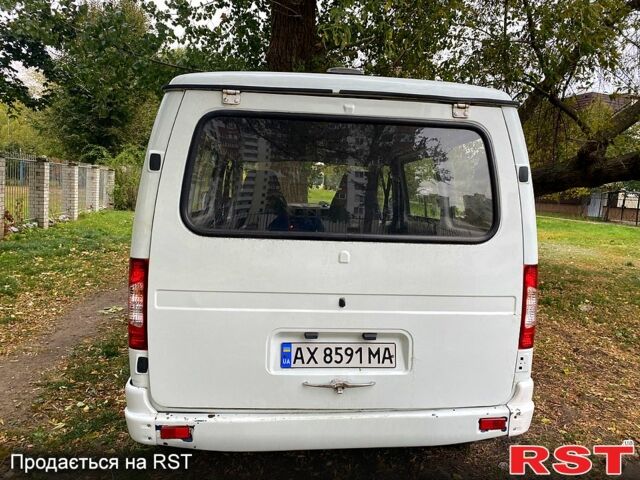 Белый ГАЗ Соболь, объемом двигателя 2.3 л и пробегом 112 тыс. км за 2500 $, фото 2 на Automoto.ua