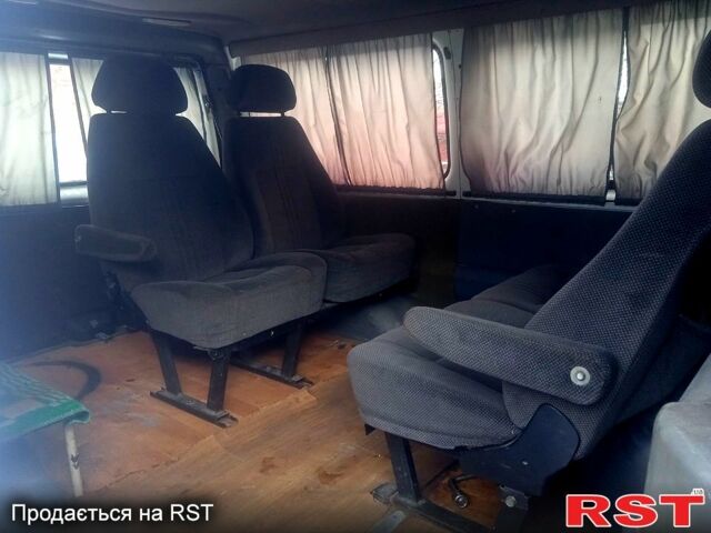 Білий ГАЗ Соболь, об'ємом двигуна 2.3 л та пробігом 300 тис. км за 1500 $, фото 2 на Automoto.ua