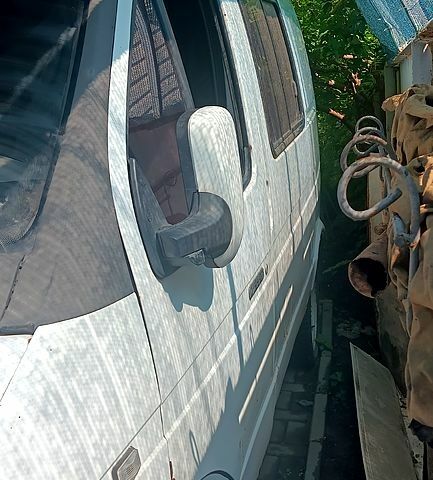 Білий ГАЗ Соболь, об'ємом двигуна 2.3 л та пробігом 358 тис. км за 2000 $, фото 8 на Automoto.ua