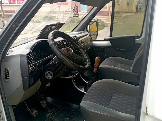 Белый ГАЗ Соболь, объемом двигателя 2.5 л и пробегом 223 тыс. км за 3000 $, фото 4 на Automoto.ua