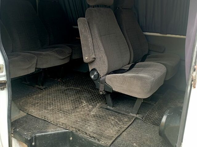 Белый ГАЗ Соболь, объемом двигателя 2.5 л и пробегом 223 тыс. км за 3000 $, фото 5 на Automoto.ua