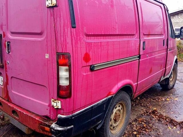 Красный ГАЗ Соболь, объемом двигателя 2.5 л и пробегом 317 тыс. км за 1500 $, фото 4 на Automoto.ua