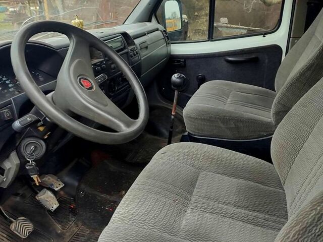 ГАЗ Соболь, объемом двигателя 24 л и пробегом 200 тыс. км за 1950 $, фото 4 на Automoto.ua