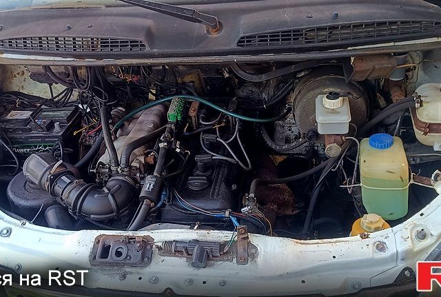 ГАЗ Соболь, объемом двигателя 2.4 л и пробегом 270 тыс. км за 2650 $, фото 2 на Automoto.ua