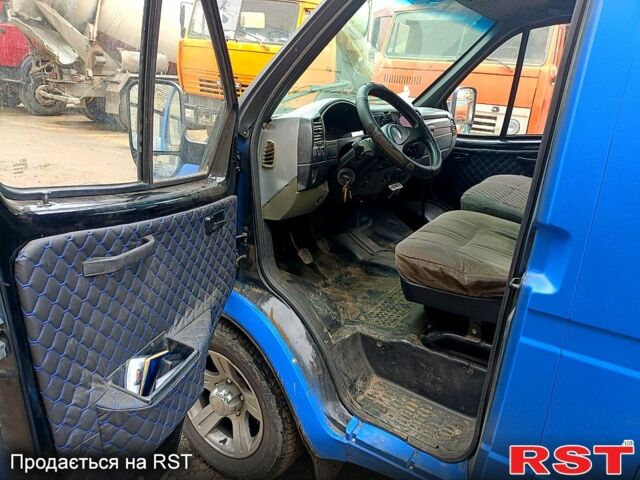 Синий ГАЗ Соболь, объемом двигателя 2.3 л и пробегом 212 тыс. км за 3500 $, фото 5 на Automoto.ua