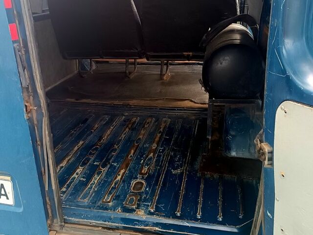 Синий ГАЗ Соболь, объемом двигателя 2.3 л и пробегом 235 тыс. км за 2000 $, фото 7 на Automoto.ua