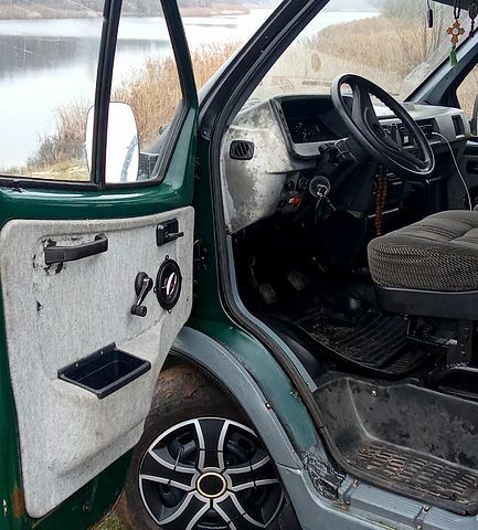 Зелений ГАЗ Соболь, об'ємом двигуна 2.3 л та пробігом 146 тис. км за 1450 $, фото 5 на Automoto.ua