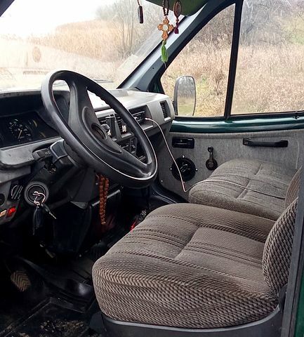 Зелений ГАЗ Соболь, об'ємом двигуна 2.3 л та пробігом 146 тис. км за 1450 $, фото 4 на Automoto.ua