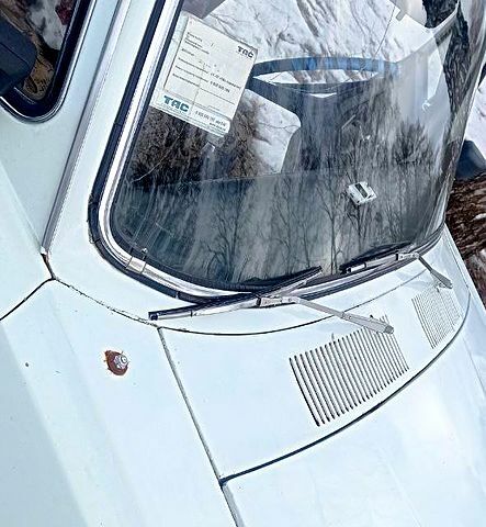 Белый ГАЗ Волга, объемом двигателя 2.4 л и пробегом 500 тыс. км за 1050 $, фото 10 на Automoto.ua