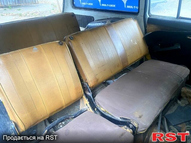 Белый ГАЗ Волга, объемом двигателя 2.4 л и пробегом 167 тыс. км за 1100 $, фото 6 на Automoto.ua