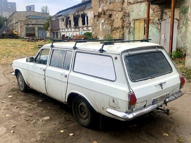 Белый ГАЗ Волга, объемом двигателя 2.4 л и пробегом 167 тыс. км за 1100 $, фото 2 на Automoto.ua