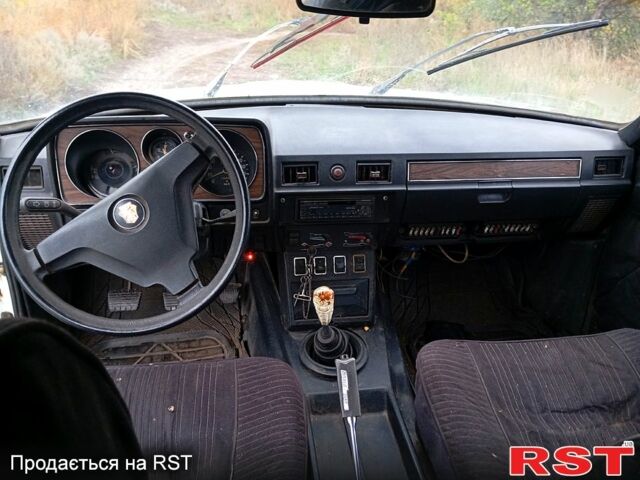 Білий ГАЗ Волга, об'ємом двигуна 2.5 л та пробігом 100 тис. км за 600 $, фото 7 на Automoto.ua