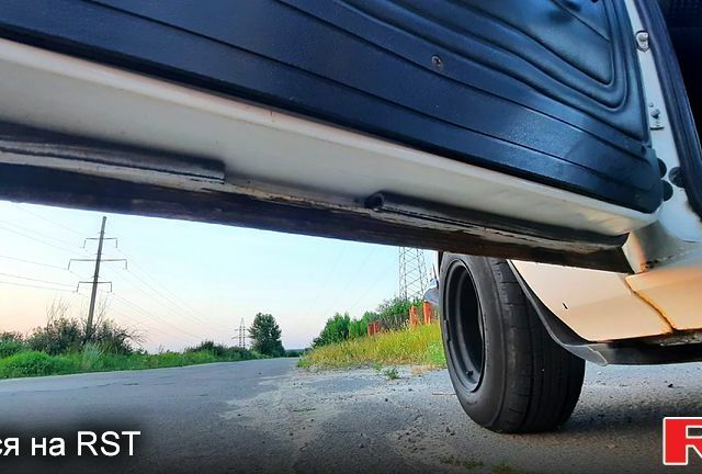 Белый ГАЗ Волга, объемом двигателя 2.4 л и пробегом 120 тыс. км за 1600 $, фото 10 на Automoto.ua